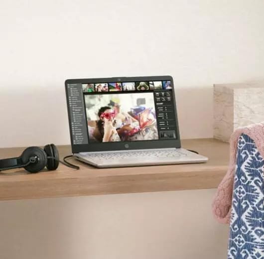 HP 14s Laptop With 14" Diagonal FHD Display - Intel Core i3-1215U Processor - Intel UHD Graphics - Backlit keyboard - 16GB DDR4 Ram - 512GB NVMe SSD - Win 11 (Natural silver)