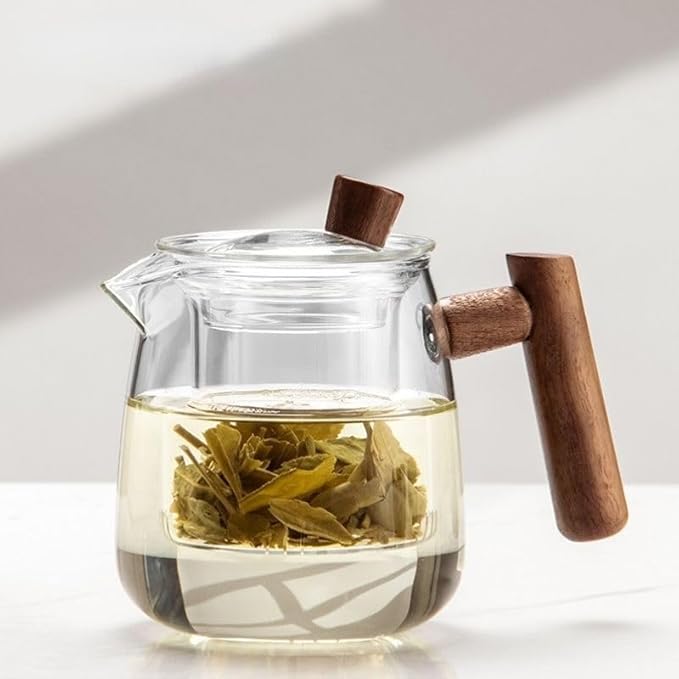 Glass Teapot with Infuser, Heat Resistant Borosilicate Glass Tea Kettle with Strainer and Wood Handle, Blooming and Loose Leaf Tea,saffron crocus,lemon, Stovetop Safe, 550ML (yanxie clear)