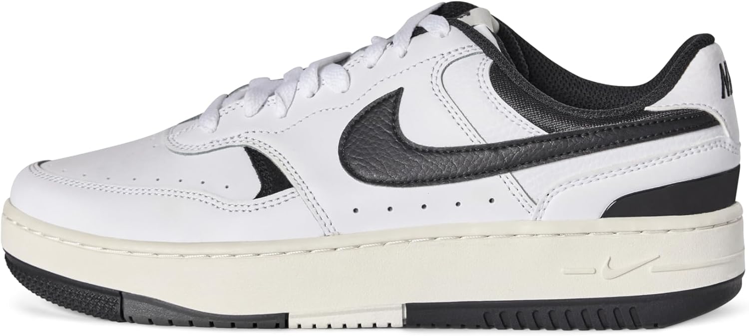 Nike Women's Gamma Force Sneaker