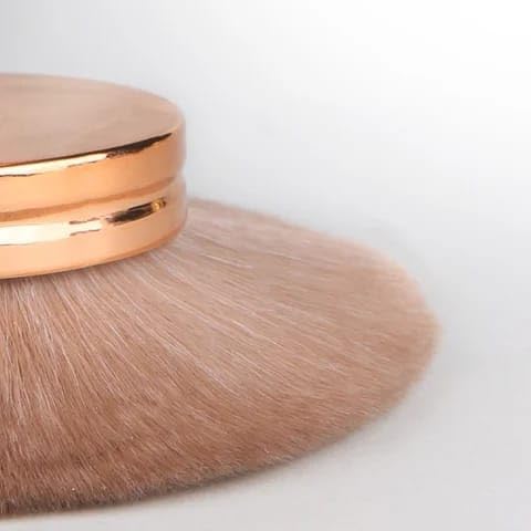 Purfex Makeup Bursh for Body-Extra Large Self Tanner for Bronzer& Full-Body Blending,Wide-Headed Kabuki Brush with Ergonomic Handle For Even Coverage (Golden)