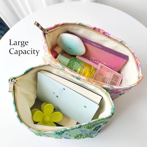 SYOSI Makeup Bag for Women, Cosmetic Pouch Travel Makeup Bag Large Capacity Canvas Makeup Bag Makeup Organizer Bag with Zipper for Women and Girls (Leopard)