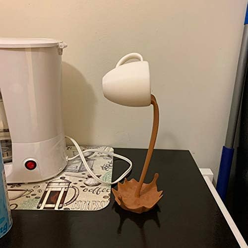 2 pcs floating coffee cup magical pouring sprinkling water splashing fun coffee cup sculpture art decoration, suitable for home, kitchen, kitchen decoration (Coffee&Cream)