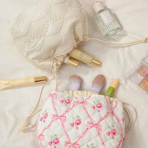 Quilted Cotton Makeup Pouch, Coquette Quilted Toiletry Bag for Women and Girls, Floral Coquette Organizer Bag, Aesthetic Travel Cosmetic Bags (White Shells Drawstring)