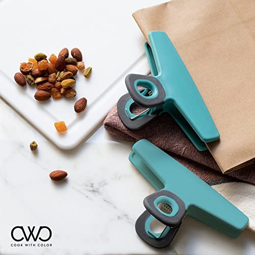 COOK WITH COLOR Chip Bag Clips Set of 4 - Food Clips, 5 Inches Wide Heavy Duty Chip Clips, Large Bag Clips for Food Storage Air Tight Seal Grip for Bread Bags, Snack Bags and Food Bags - (Teal)
