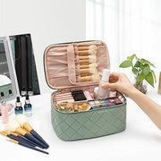OCHEAL Makeup Bag, Portable Cosmetic Bag, Large Capacity Travel Makeup Case Organizer, Black Makeup Bags For Women Toiletry Bag for Girls Traveling With Handle and Divider
