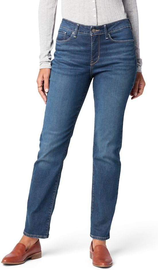 Signature by Levi Strauss & Co. Gold womens Curvy Totally Shaping Straight Jeans (Standard and Plus) Jeans