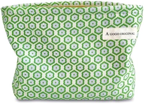 STARDW Flower Cosmetic Bags Makeup Bags for Women and Girls,Travel Makeup Bag Large Capacity Canvas Makeup Bag,Makeup Organizer Bag Zipper Pouch, Embossed pink, Large Capacity Aesthetic Makeup Bags