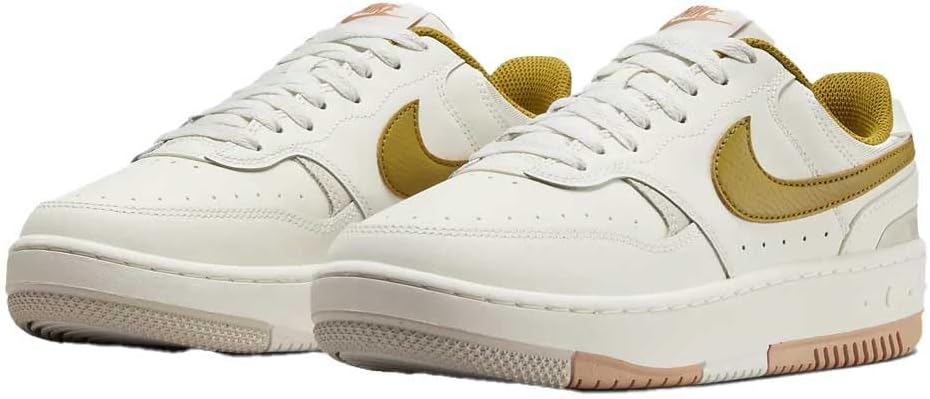 Nike Women's Gamma Force Sneaker