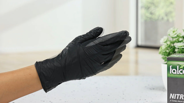 Falcon Nitrile Gloves Powder Free (Medium) black
