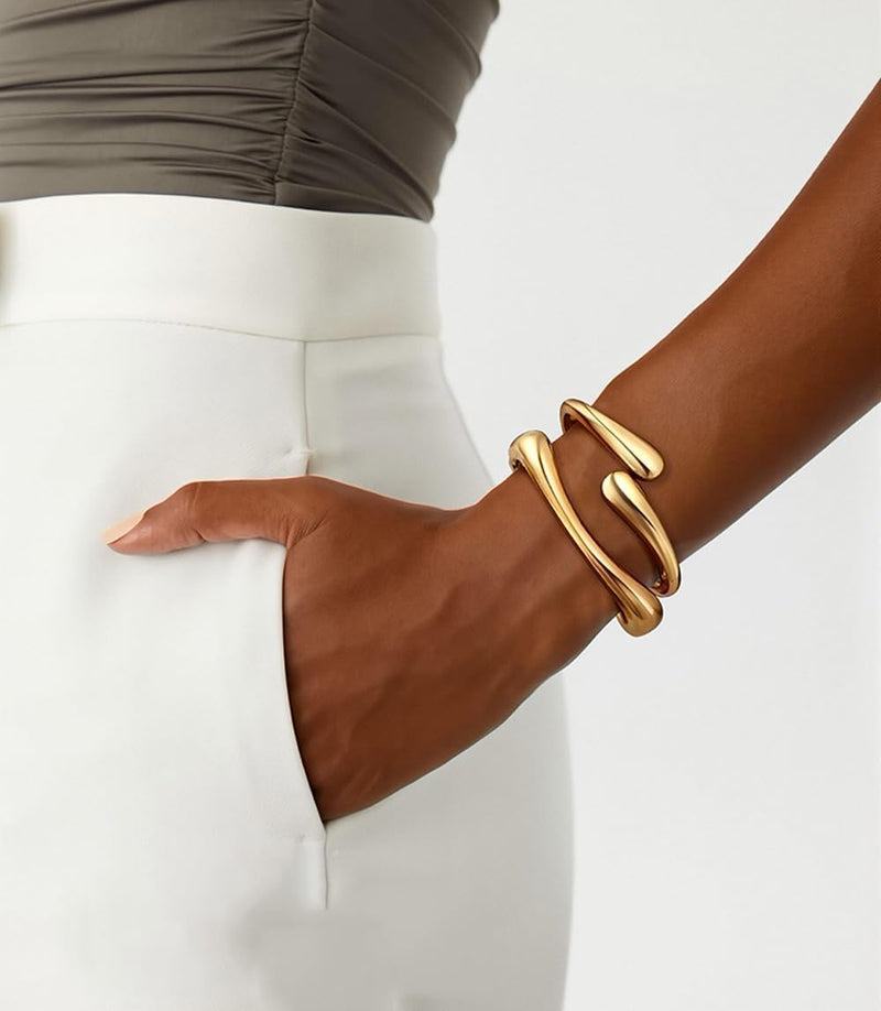 Chunky Gold Bangle Bracelets, Trendy Wide Wrist Cuff Bracelet, Stackable Statement Bangles, Fashion Jewelry Set for Wedding, Party, Travel Women, Girls, Stylish Gift for Her, 3Pcs