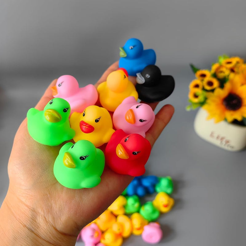 YUERFEILA Bath Duck Toys 50 Pcs Mini Rubber Ducks Squeak and Float Duckies Jeep Jeep Duck Baby Shower Toy Party Decoration for Toddlers Boys Girls