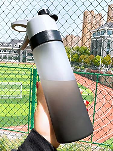 KASTWAVE Mist Spray Water Bottle, 650ml Sports Water Bottle Reusable Fitness Water Jug Multifunctional Spray Water Cup with Mist Hydration (Black)