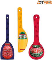 Artvibes Rajasthani Culture Wooden Wall Hanger for Home | Office | Living Room | Gift | Modern Decoration Items | Kitchen Wall Decor | Home Decor Hanging Items (WH_5012N), Set of 3