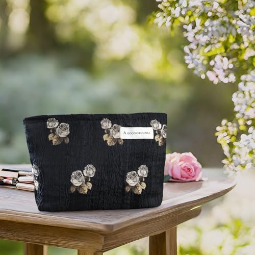 STARDW Flower Cosmetic Bags Makeup Bags for Women and Girls,Travel Makeup Bag Large Capacity Canvas Makeup Bag,Makeup Organizer Bag Zipper Pouch, Embossed pink, Large Capacity Aesthetic Makeup Bags