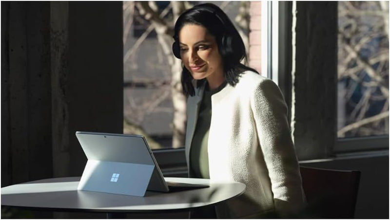 Microsoft Surface Pro 8-13" Touchscreen - Intel® Evo Platform Core™ i7-16GB Memory - 256GB SSD - Device Only - Platinum (Latest Model)