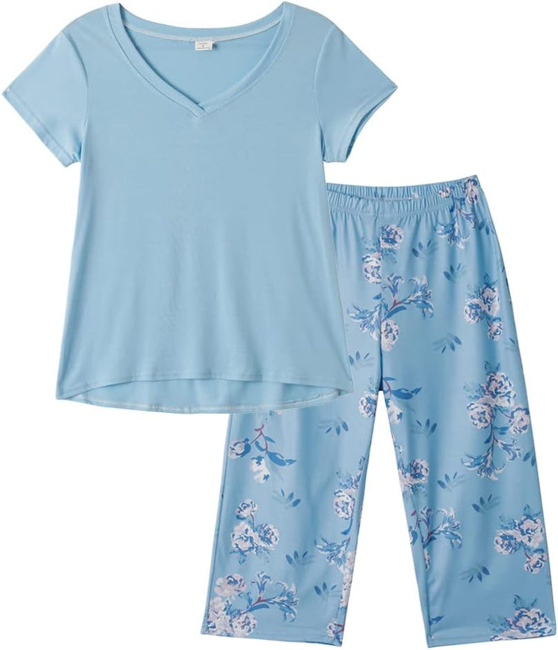 Women's Short Sleeve Tops and Capri Pants Cute Cartoon Print Pajama Sets - Blue Floral