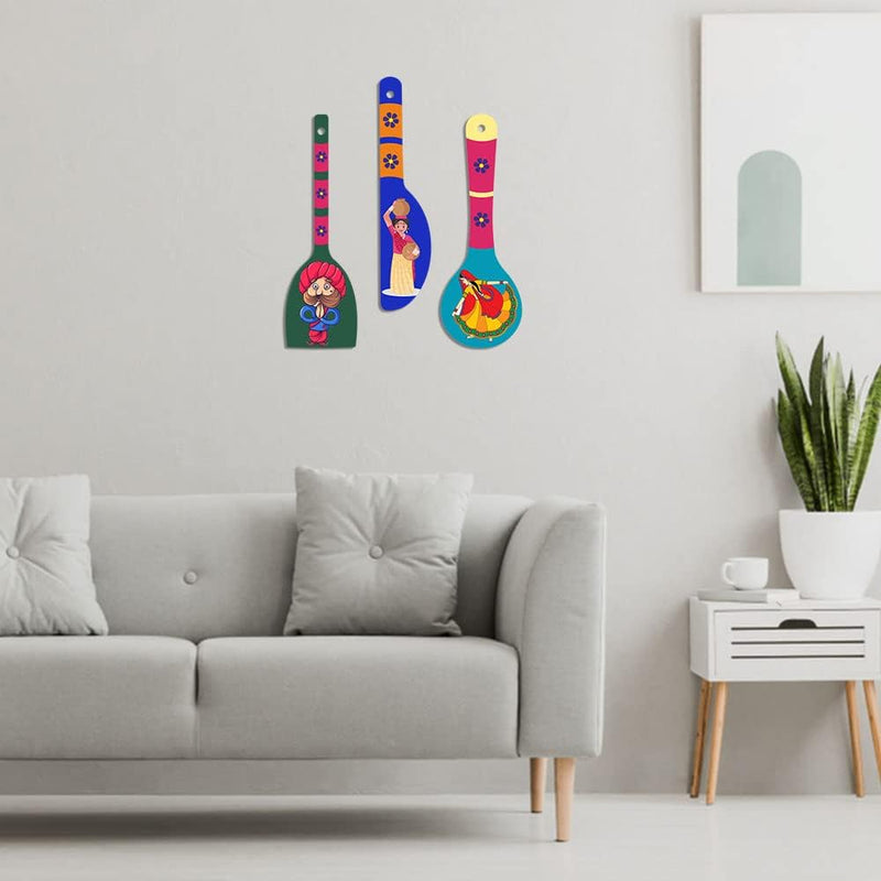 Artvibes Rajasthani Culture Wooden Wall Hanger for Home | Office | Living Room | Gift | Modern Decoration Items | Kitchen Wall Decor | Home Decor Hanging Items (WH_5012N), Set of 3