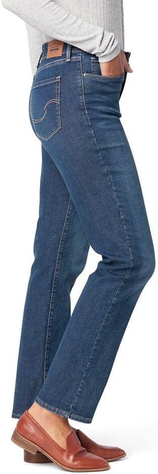 Signature by Levi Strauss & Co. Gold womens Curvy Totally Shaping Straight Jeans (Standard and Plus) Jeans