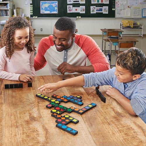 Mindware | Qwirkle UK Edition (NEW) | Board Game | Ages 5+ | 2-4 Players | 45 Minutes Playing Time
