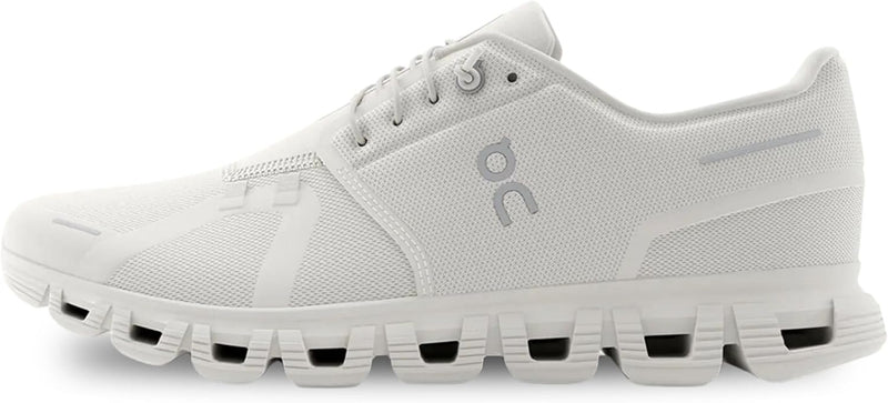 On mens Running shoes - White/White
