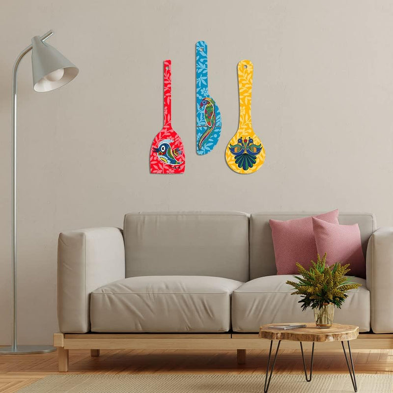 Artvibes Rajasthani Culture Wooden Wall Hanger for Home | Office | Living Room | Gift | Modern Decoration Items | Kitchen Wall Decor | Home Decor Hanging Items (WH_5012N), Set of 3