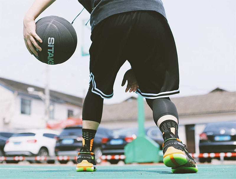 YQHMT Basketball Socks Outdoor Athletic Crew Socks Thick Compression Sports Socks for Men & Women 4 Pack - Basketball Socks