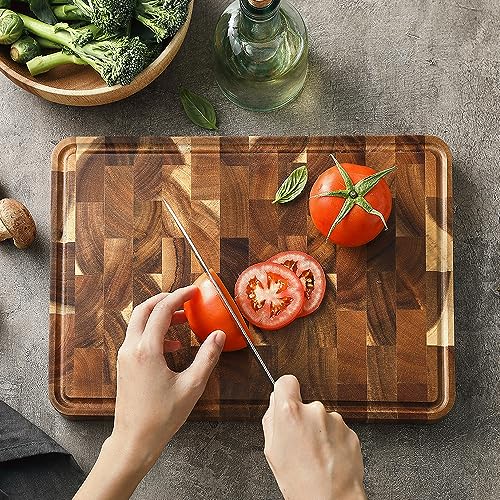 XINZUO End Grain Cutting Board, Acacia Wood, Easier grip for carrying and serving, Beautiful and not easy to crack, Moisture-proof and bacteria-free, Size 35 * 25 * 2.6cm (XHCB-XSM-02)