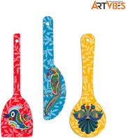 Artvibes Rajasthani Culture Wooden Wall Hanger for Home | Office | Living Room | Gift | Modern Decoration Items | Kitchen Wall Decor | Home Decor Hanging Items (WH_5012N), Set of 3