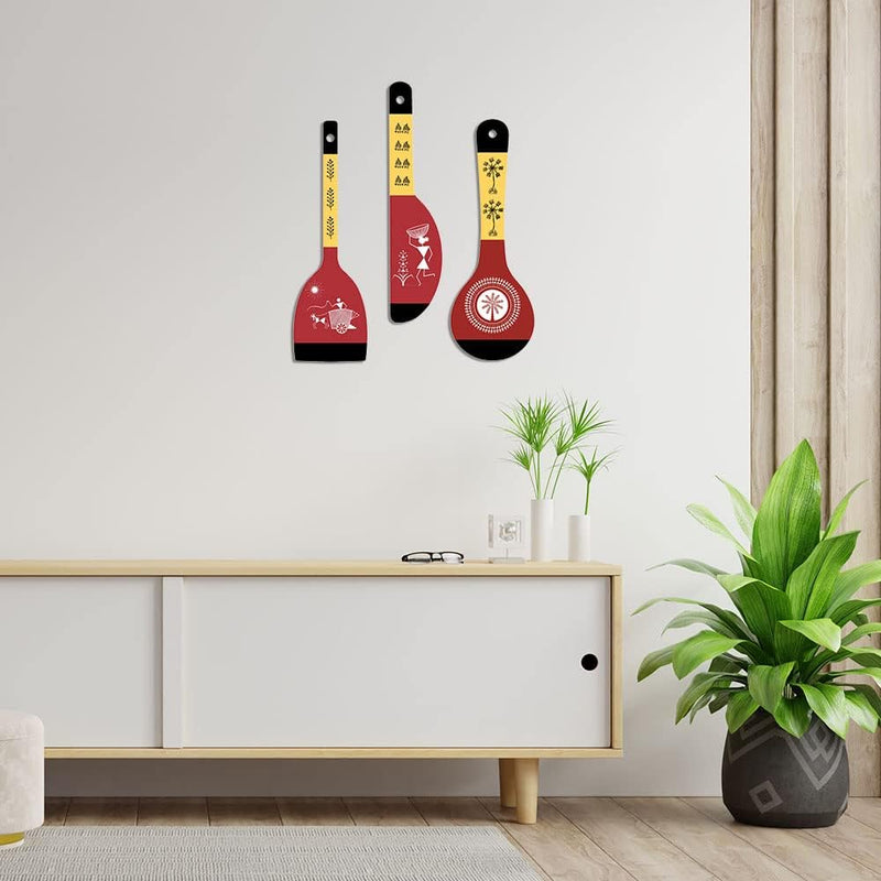 Artvibes Rajasthani Culture Wooden Wall Hanger for Home | Office | Living Room | Gift | Modern Decoration Items | Kitchen Wall Decor | Home Decor Hanging Items (WH_5012N), Set of 3