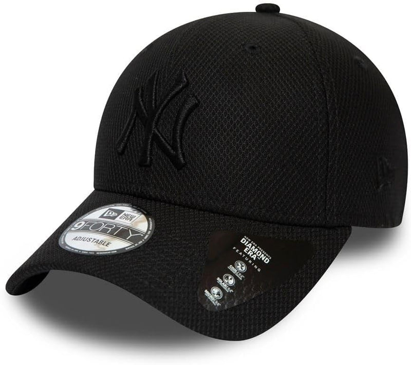 Milwaukee Bucks Black Base 9Forty Snapback Cap - Black