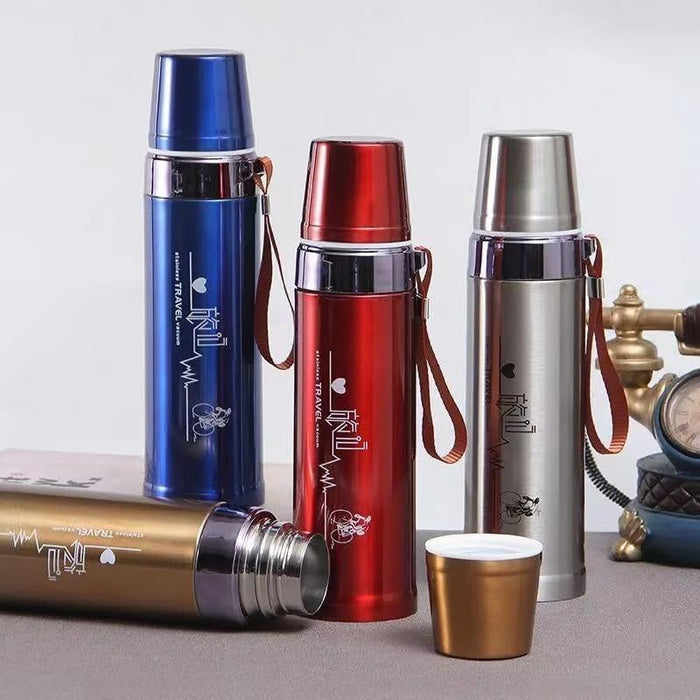 Water Bottle 600ML Stainless Steel Water Bottle, Leak-proof Lock, Food-grade Material, Stylish Design,Double Wall, Ideal For School Office Travel Outdoor Activities Sports Camping (RED)