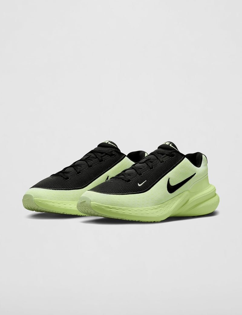Nike Uplift SC mens LACED SHOES