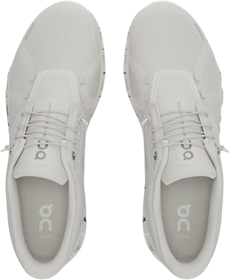 On mens Running shoes - White/White