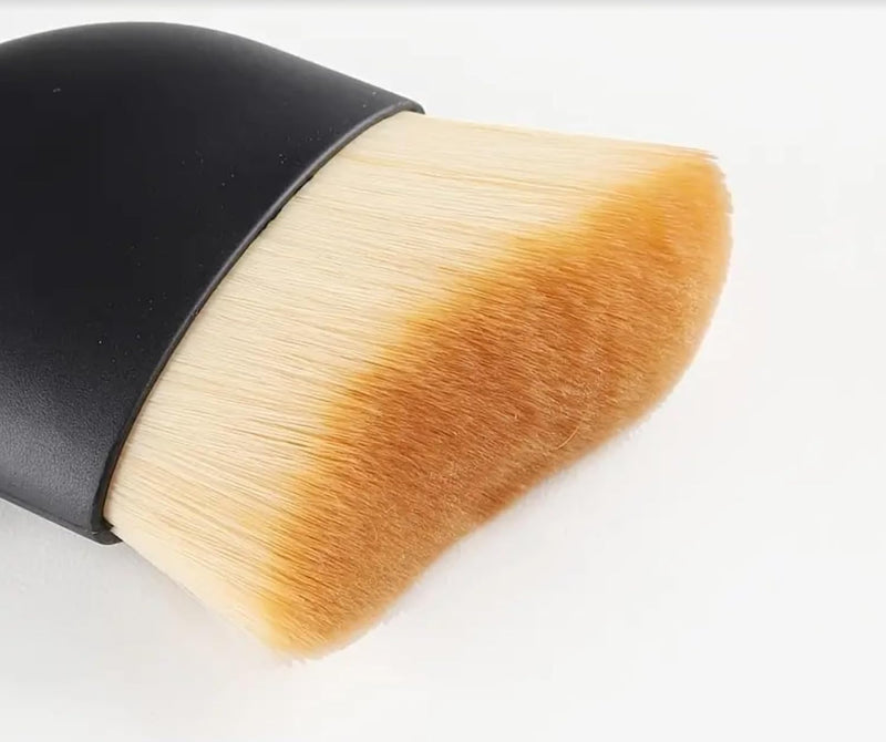 Kabuki Brush