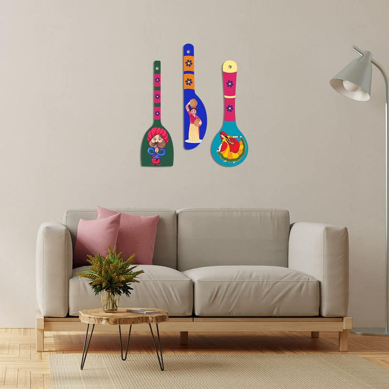 Artvibes Rajasthani Culture Wooden Wall Hanger for Home | Office | Living Room | Gift | Modern Decoration Items | Kitchen Wall Decor | Home Decor Hanging Items (WH_5012N), Set of 3