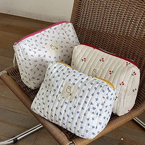 Juoxeepy Cotton Makeup Bag Large Travel Cosmetic Bag Quilted Cosmetic Pouch Coquette Aesthetic Floral Toiletry Bag, A-White, 10x5.9x5.3in