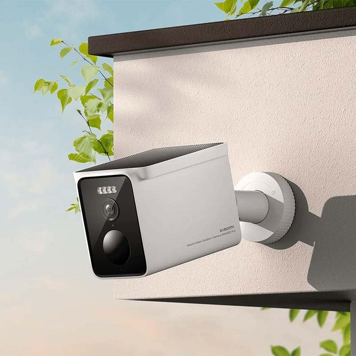 Xiaomi Solar Outdoor Camera BW400 Pro Set | High-capacity battey | 132 degree | AI detection | IP66 dust and water resistance |