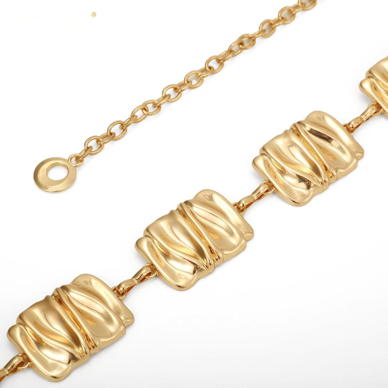 Trendy Metal Waist Chain Belt for Women, Adjustable Body Link Chain Belt, Chic Fashion Accessory for Jeans, Dresses, Casual, Party Outfits, 105CM, Gold