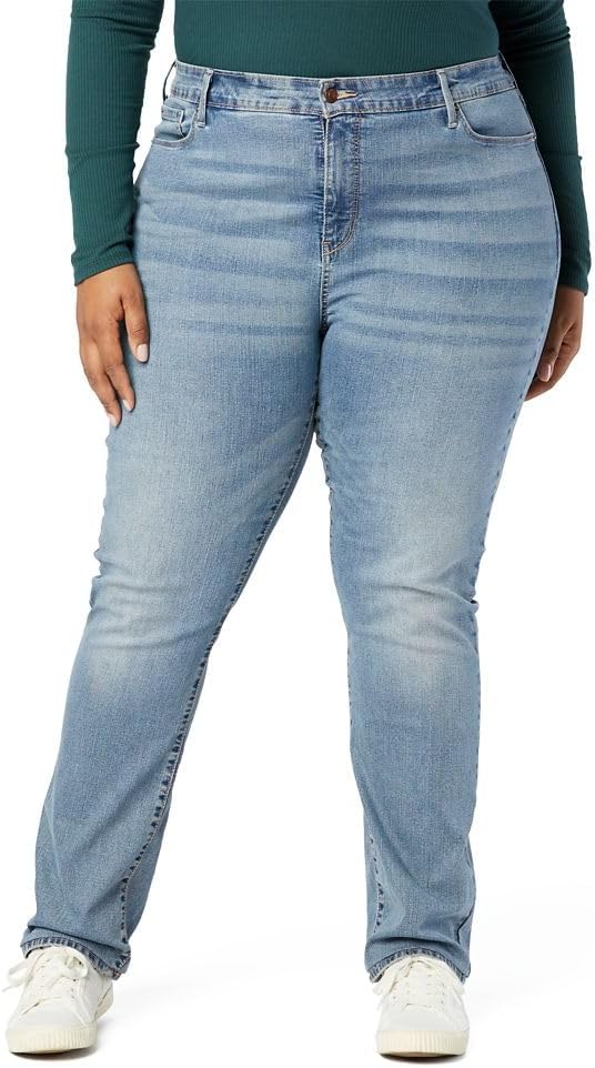 Signature by Levi Strauss & Co. Gold womens Curvy Totally Shaping Straight Jeans (Standard and Plus) Jeans