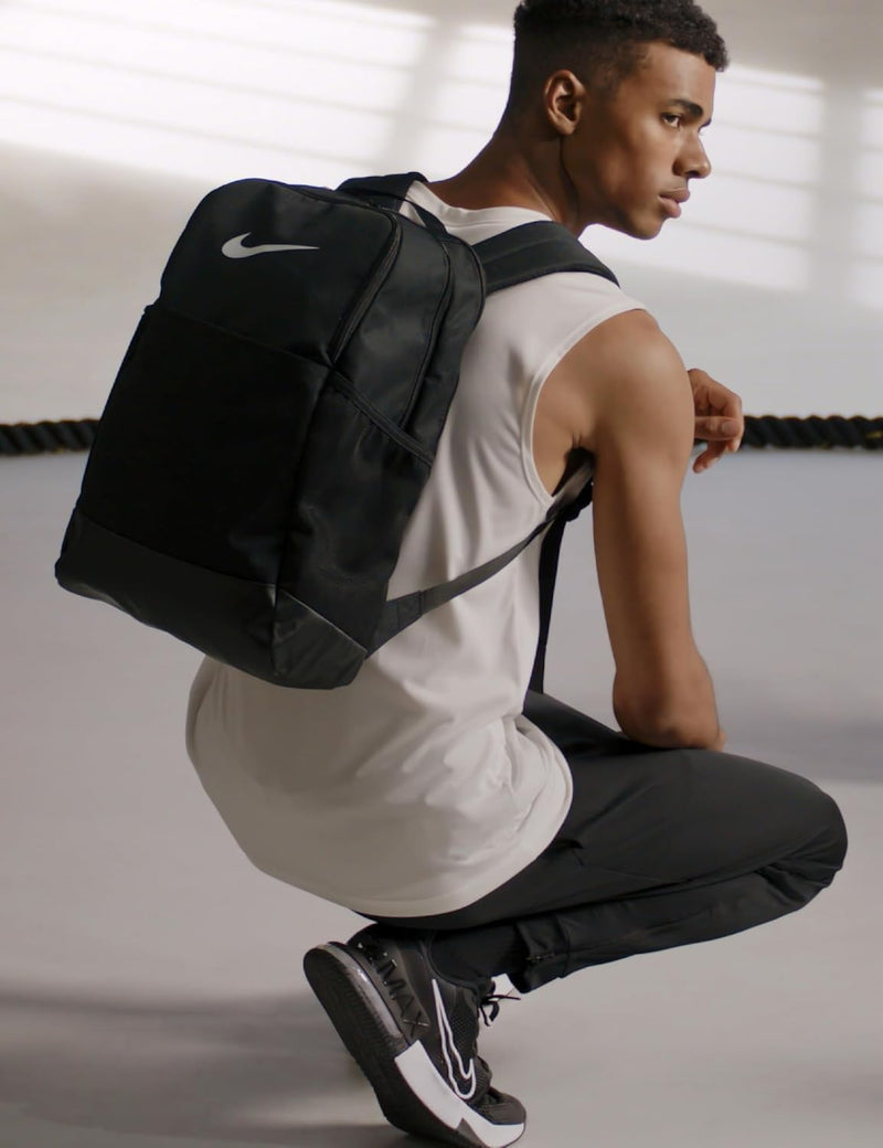 Nike unisex NK BRSLA M BKPK - 9.5 (24L) Backpack