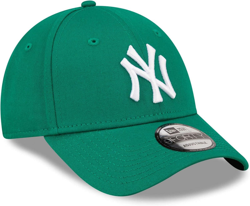 New York Yankees MLB League Essential Green 9Forty Adjustable Women's Cap - GREEN