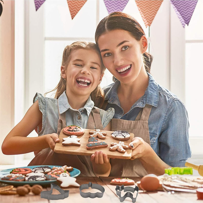 Christmas Cookie Cutters 12PCS Stainless Steel Baking Mould Kit Set, Pumpkin, Bat, Ghost, Cat, Witch shaped Halloween Party Supplies Decorations Treats