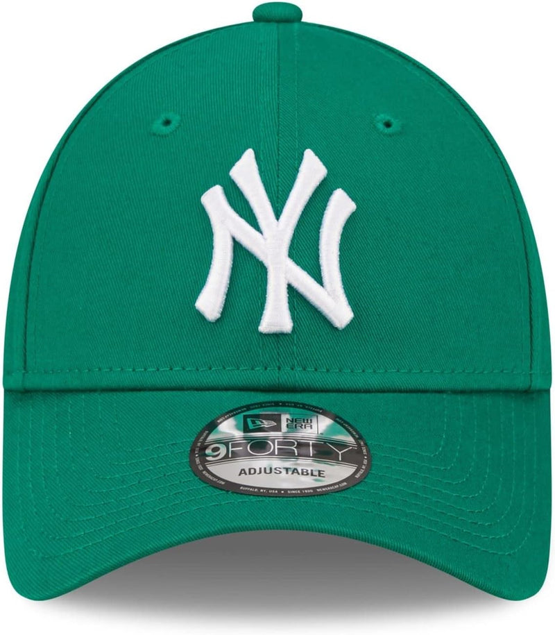 New York Yankees MLB League Essential Green 9Forty Adjustable Women's Cap - GREEN