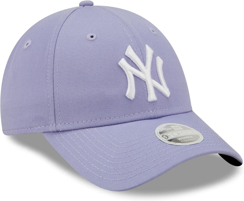 New York Yankees MLB League Essential Lavender 9Forty Adjustable Women Cap - One-Size