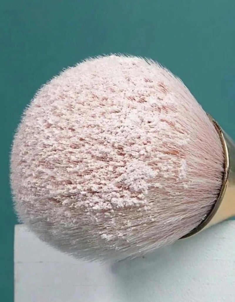 Makeup Brush with Pink Soft Bristles, Gold Metal Handle Foundation Brush