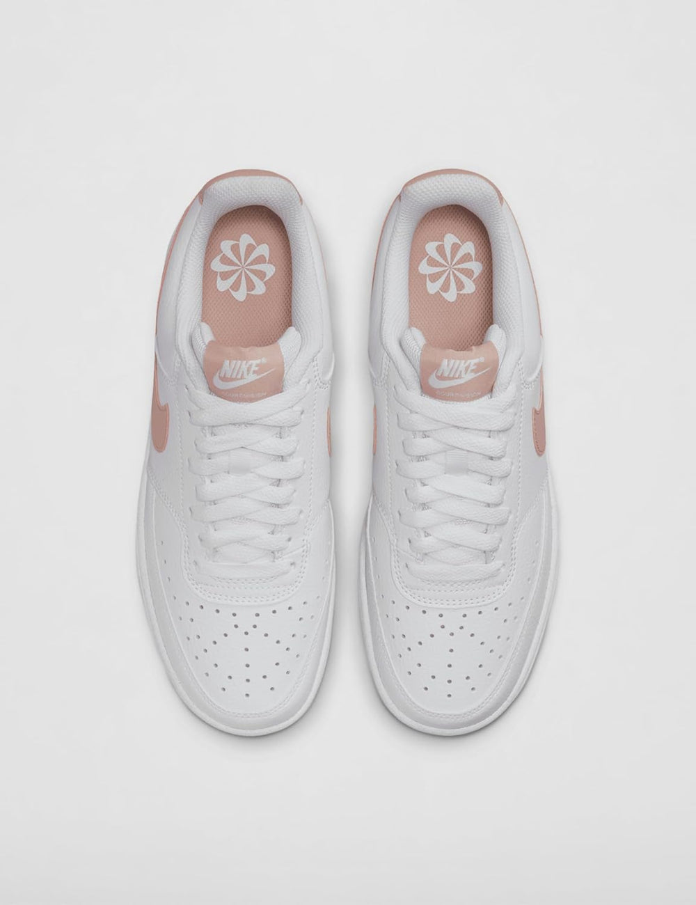 DH3158 womens LACED SHOES