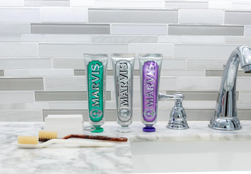 Marvis Whitening Mint Toothpaste With Xylitol 85ml/4.4oz