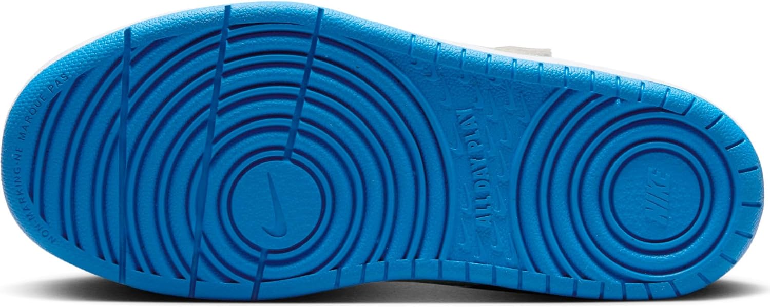 NIKE Boy's Court Borough Low Recraft Sneaker