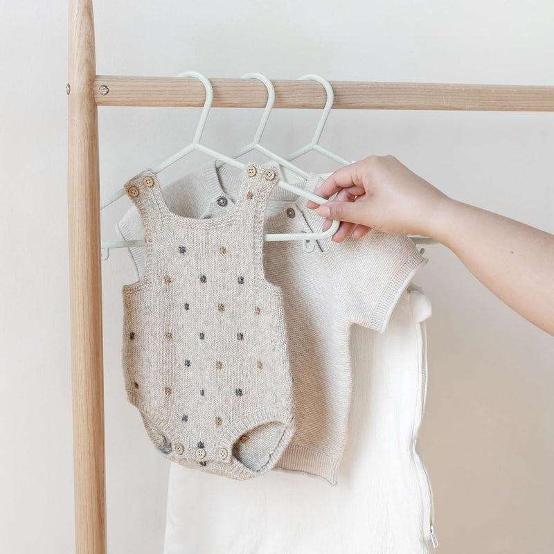 3 Sprouts Baby Wheat Straw Plastic Clothes Hangers - Pack of 30 - Speckled Gray