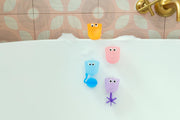 Munchkin Falls Bath Scoop & Pour Set , bath toy, bath activity fun, colorful toy to keep kids engaged, infant/baby/toddler/kids, 12 Months and above. Pack of 4